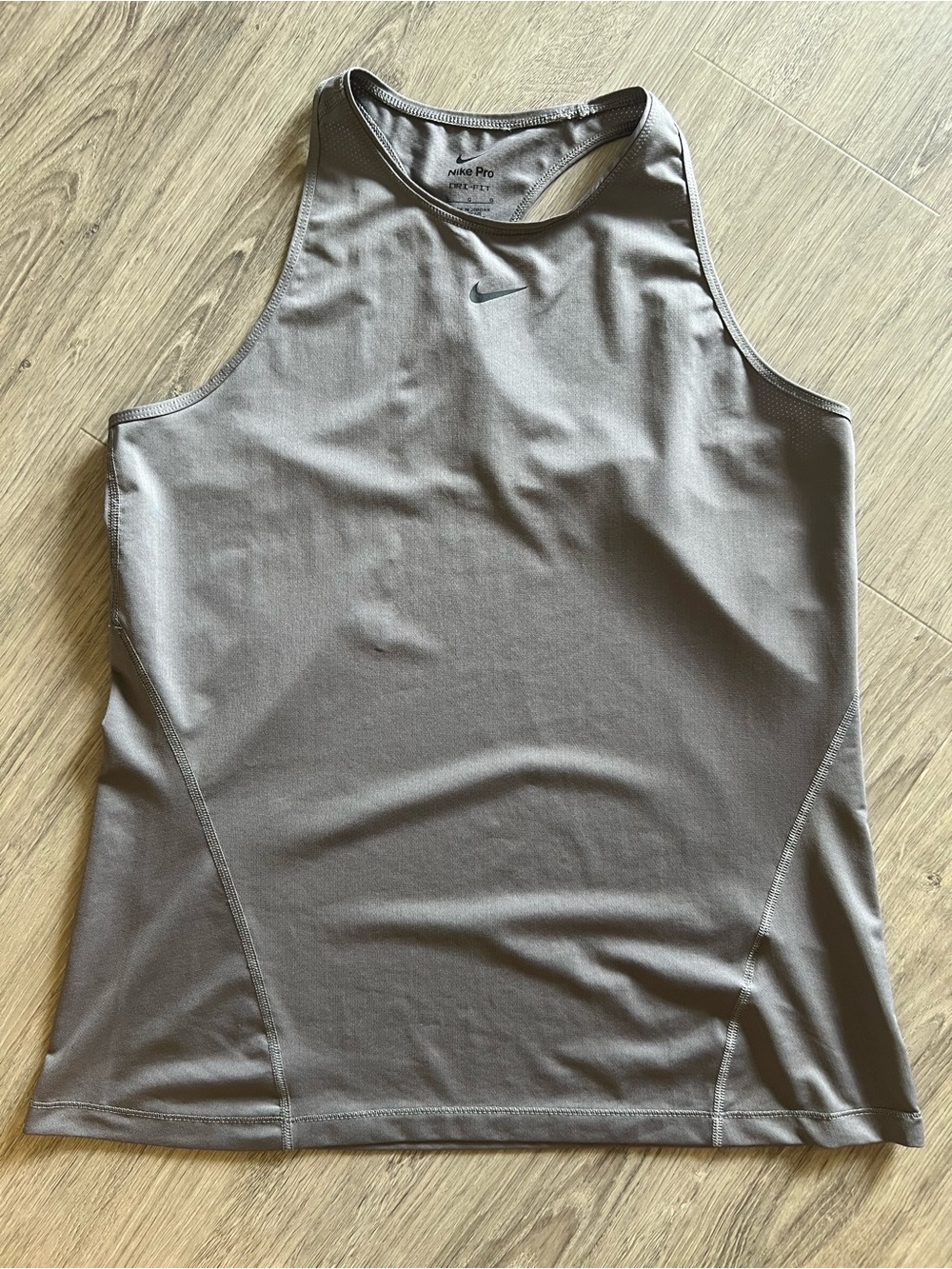 Nike Women’s Gray Sleeveless Performance Tank Size M | Athletic Workout Gym